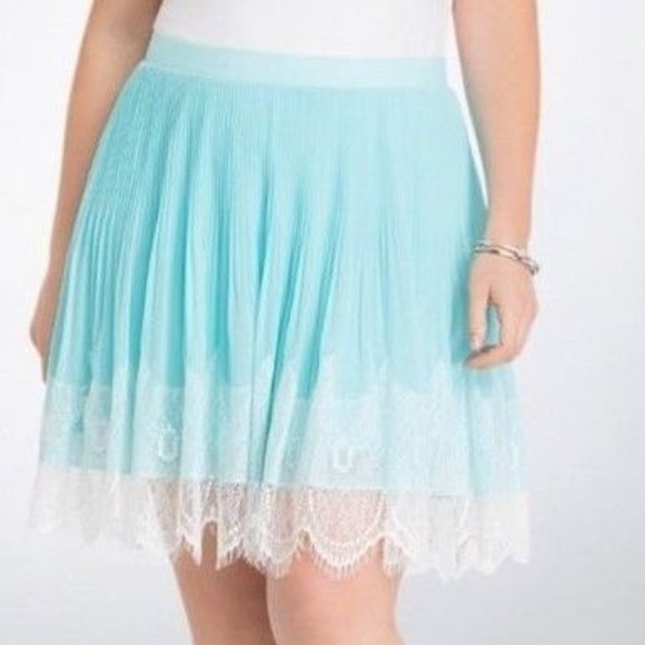 torrid Dresses & Skirts - TORRID 16 18 Skirt Blue Chiffon Lace Boho Skater